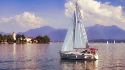 als eigener Skipper den See erforschen